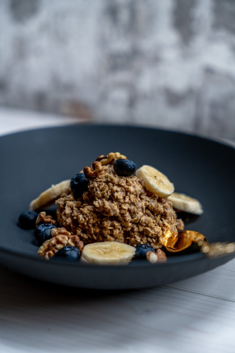 Walnuss-Porridge -  Nährstoffreicher Genuss für den perfekten Start in den Tag!